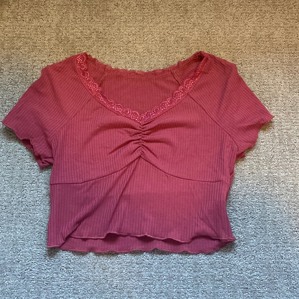 Cropped short sleeve shirt